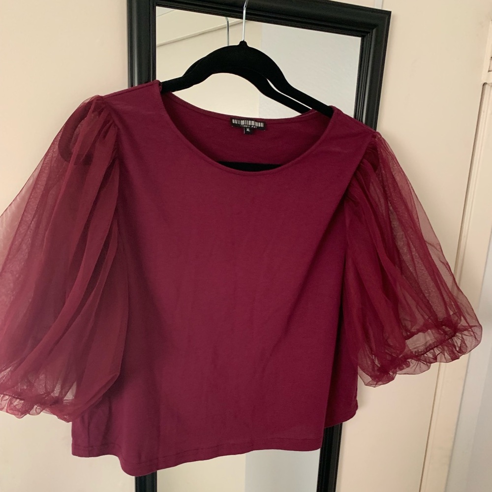 Cute and fun blouse!